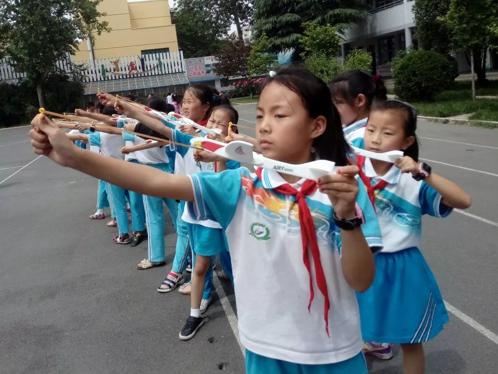 安陽(yáng)市鋼三路小學(xué)2